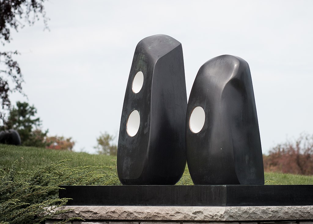 Summer Dance, in its bronze composition,Harrison Sculpture Garden, Minnesota 