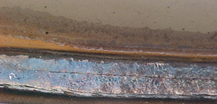 Cross section view of a centerline hot crack 